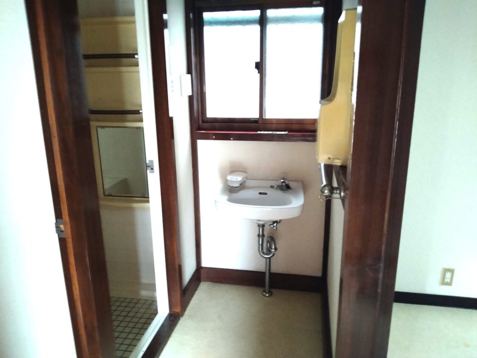 富山市秋吉新町中古住宅写真