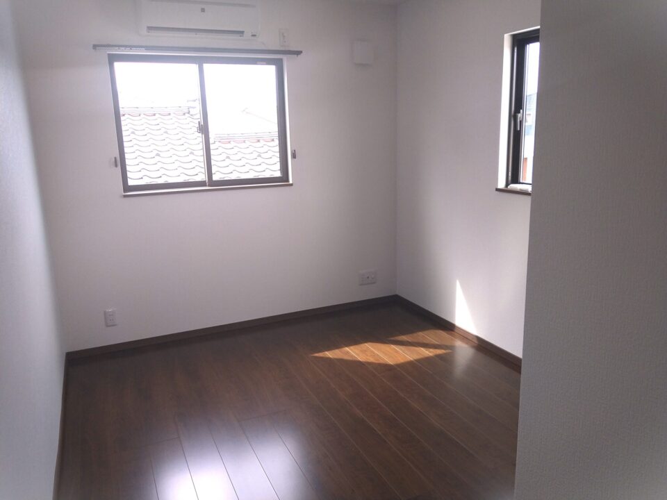 射水市七美２丁目中古住宅写真