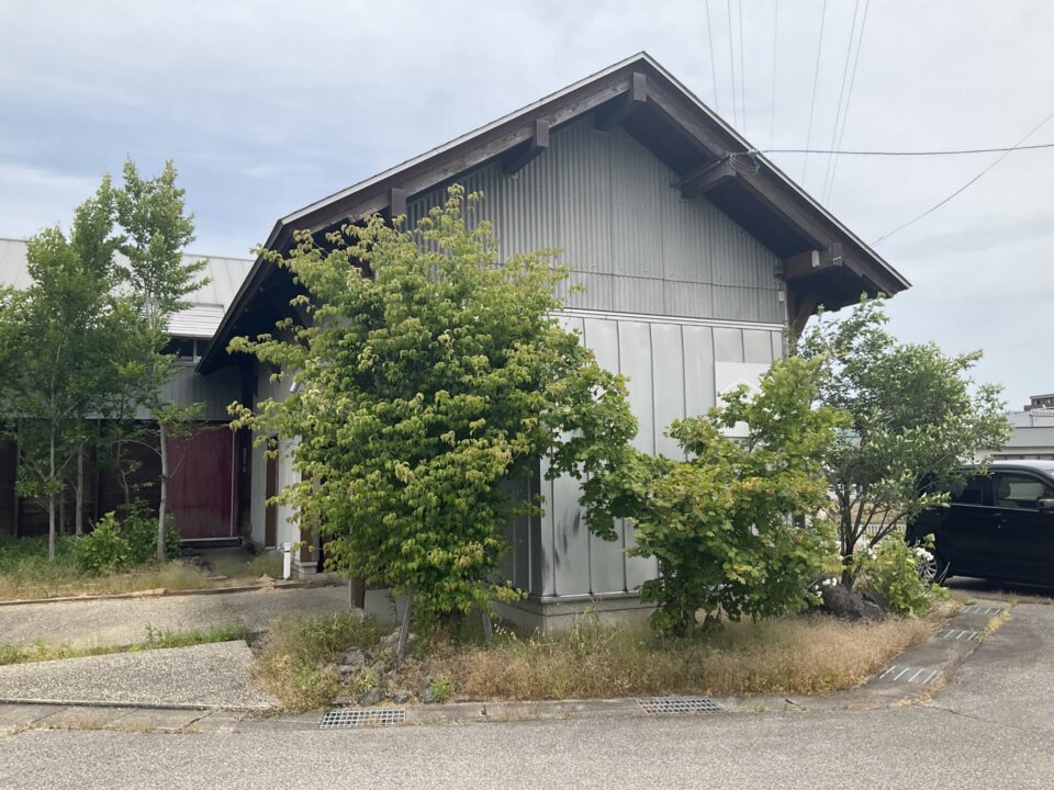 富山市中島1丁目売事務所写真