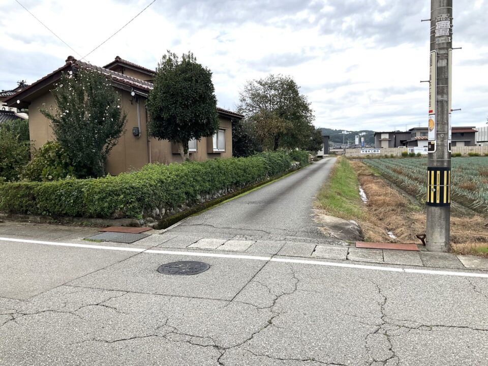 富山市八尾町井田　土地写真