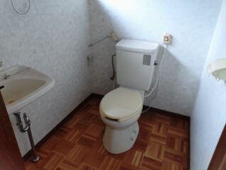 下新川郡入善町舟見中古住宅 サムネイル