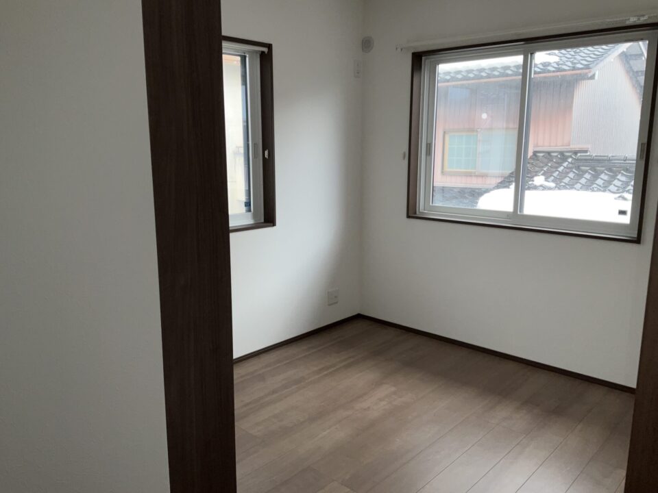 高岡市佐野中古住宅写真