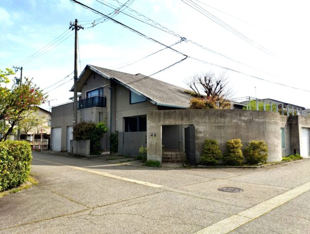 砺波市柳瀬中古住宅