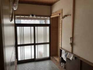 魚津市平伝寺中古住宅 サムネイル